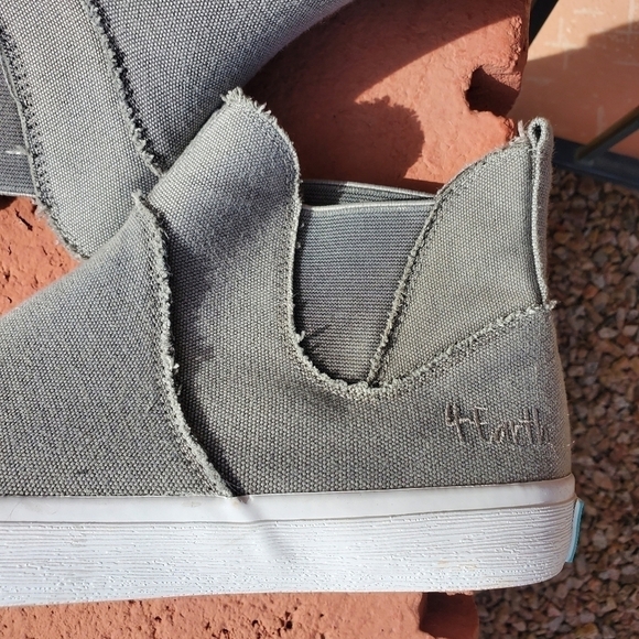 Blowfish Malibu Earth Torta Steel Gray Sz. 8 Ankle Sneaker - Picture 4 of 12